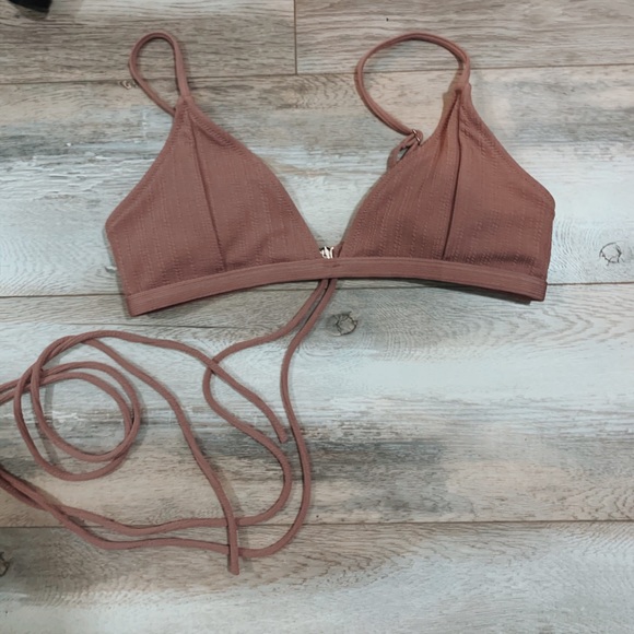 SOLD IN BUNDLE mauve strappy clasp bikini top - Picture 3 of 5